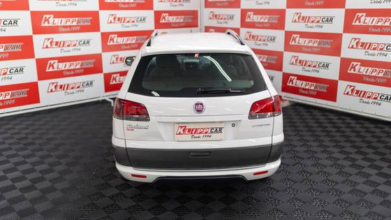 FIAT PALIO 1.4 MPI ATTRACTIVE WEEKEND 8V FLEX 4P MANUAL FIAT PALIO 1.4 MPI ATTRACTIVE WEEKEND 8V FLEX 4P MANUAL